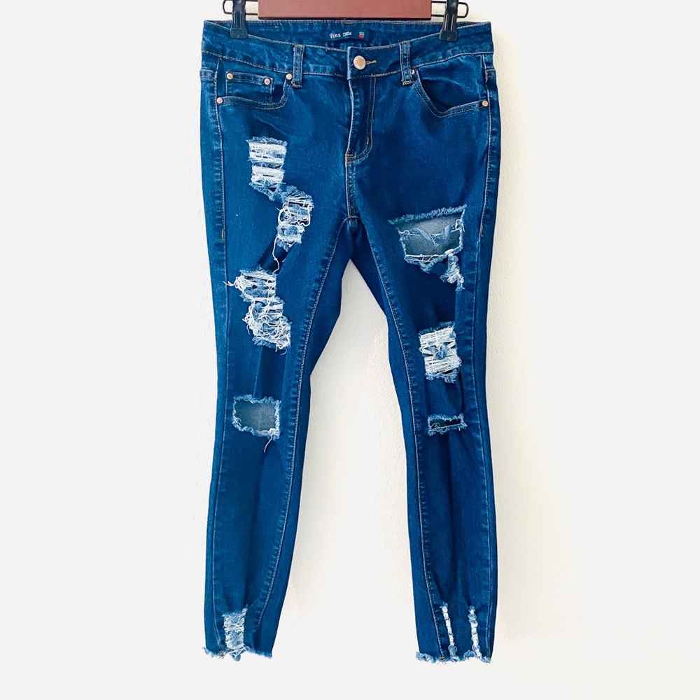 Vins Me Distressed Raw Hem Jeans